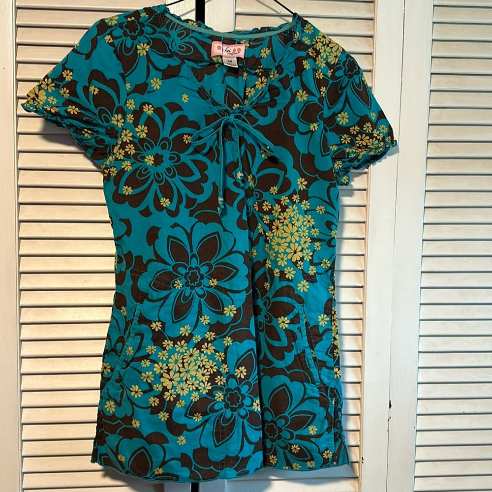 Koi Nurse Medical Scrub Uniform Top Floral XS